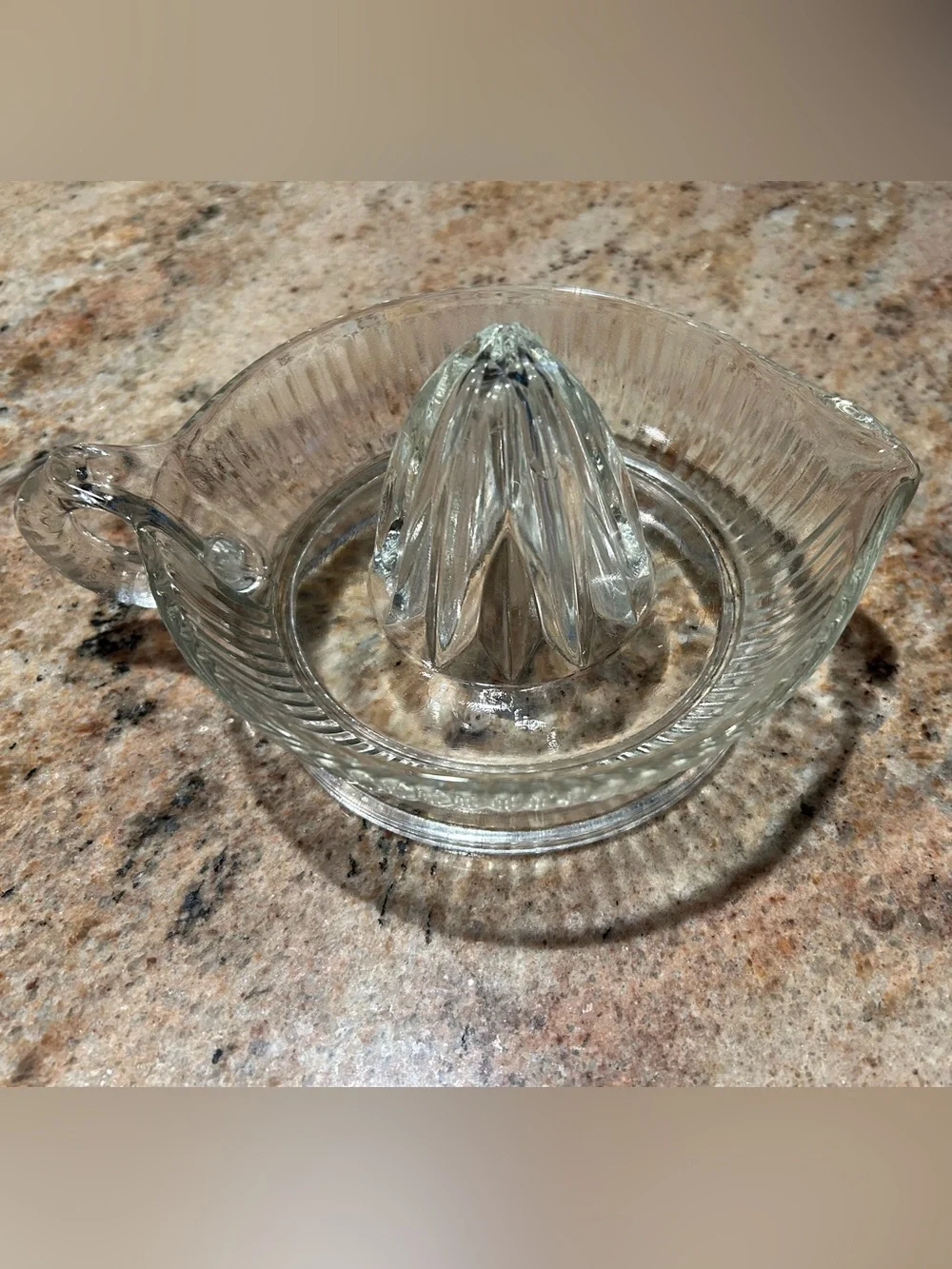 Pressed Glass Manual Citrus Juicer/6”Vtg Reamer Molded Center Cone 1930-1950’s